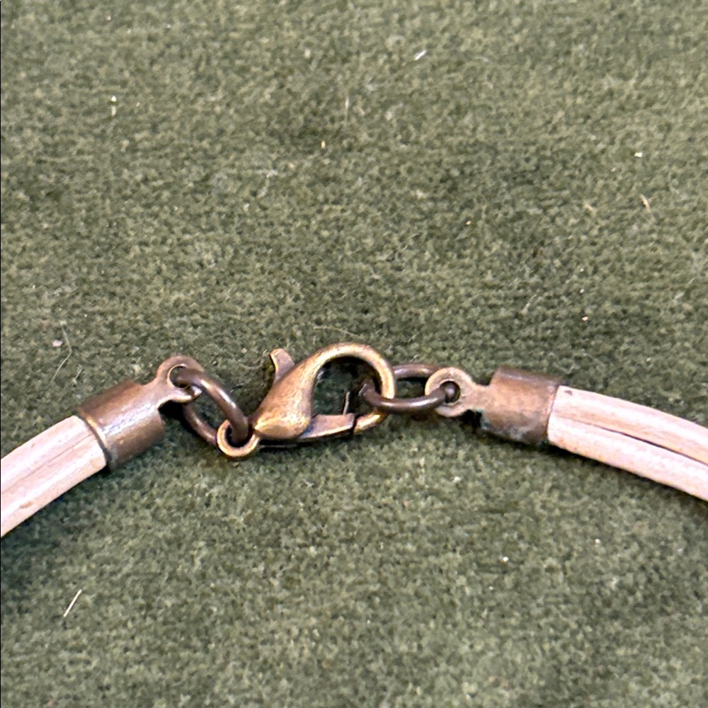 Be your own kind of Beautiful Bracelet - Picture 3 of 4
